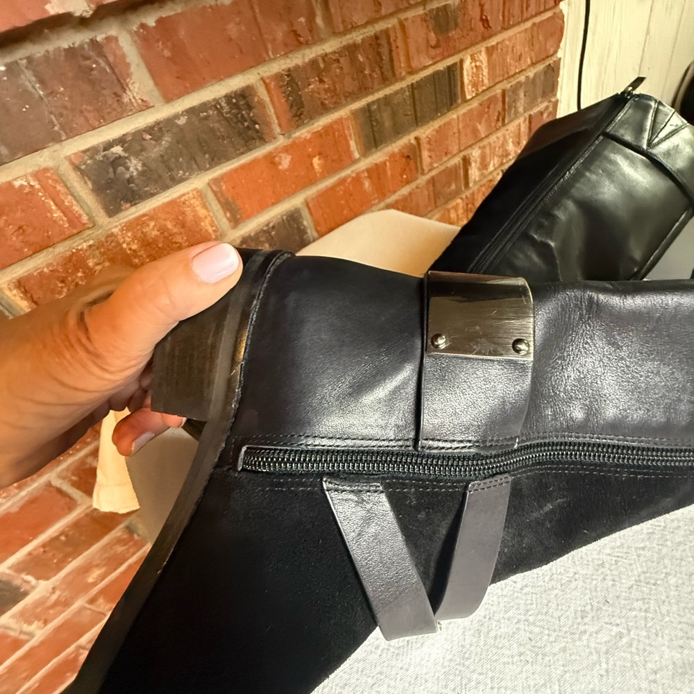 Edgy Vince Camuto Riding Boot Blk Leather & Suede Biker Riding Knee High MOTO - Picture 10 of 13